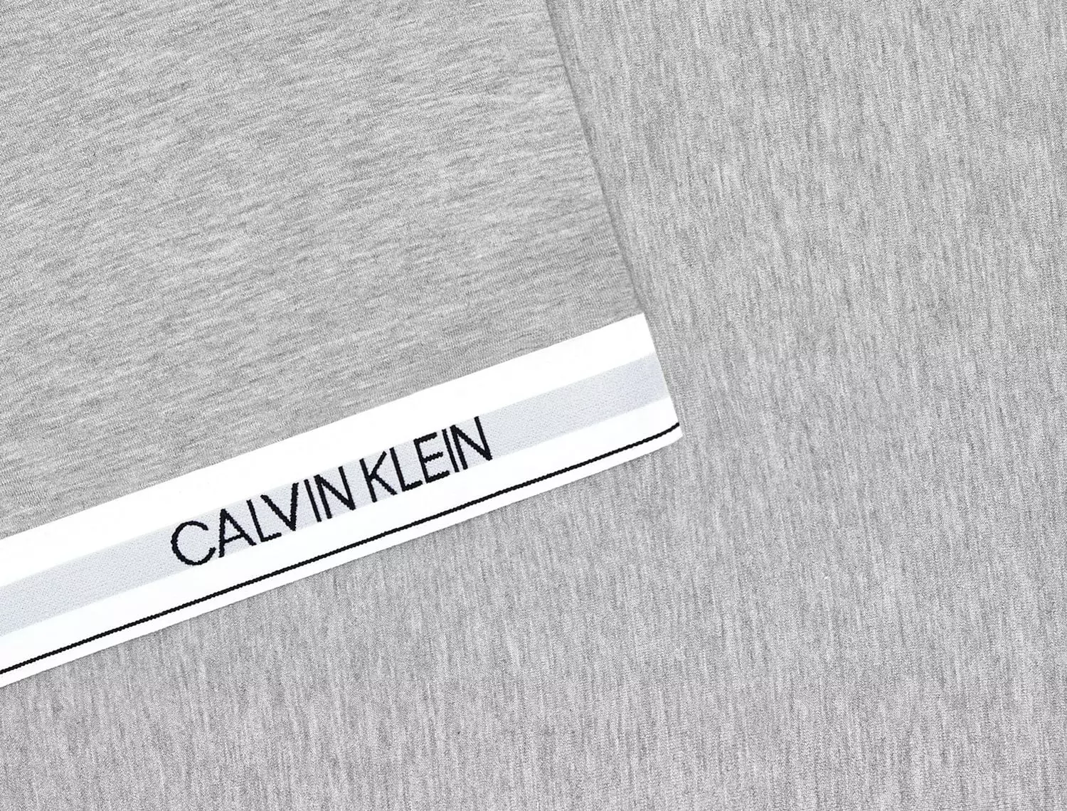 Calvin Klein Home Classic Logo Duvet 150x210 Cm, Heathered Grey 4 Calvin Klein Home Classic Logo Duvet 150x210 Cm, Heathered Grey - Image 2