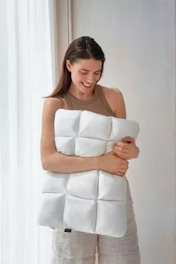 Cura Of Sweden Dreamy Hybrid Eco Tyyny, Valkoinen 50x60 Cm -halpa Tyynyt & Peitot kauppa cura of sweden dreamy hybrid eco tyyny valkoinen 50x60 cm 4