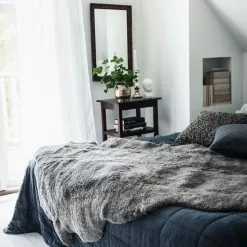 Edessä -halpa Tyynyt & Peitot kauppa shepherd ella lyhytkarvainen lampaantalja 200x60cm harmaa 1